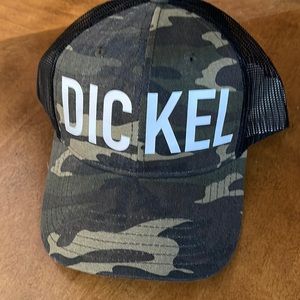 Dickel hat
